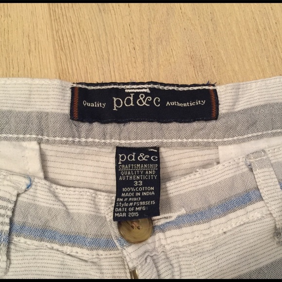 Men’s striped white shorts - Picture 2 of 4